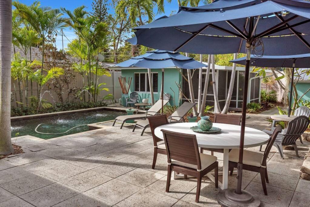 Charming Studio W Pool One Mile To Beach Pets Welcome Лейк-Уорт Экстерьер фото
